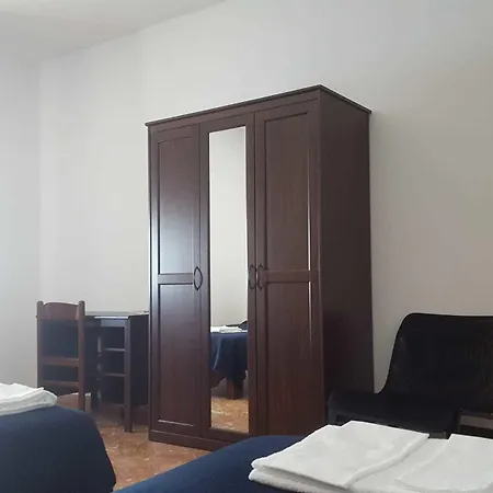فندق مبيت وإفطار Collegio Emiliani *
