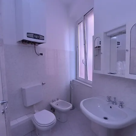 Collegio Emiliani فندق مبيت وإفطار